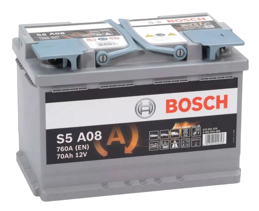 Batterie voiture Bosch S5A08 12V 70Ah 760A, pièce détachée pour véhicule, vue de la batterie avec étiquettes et cosses.